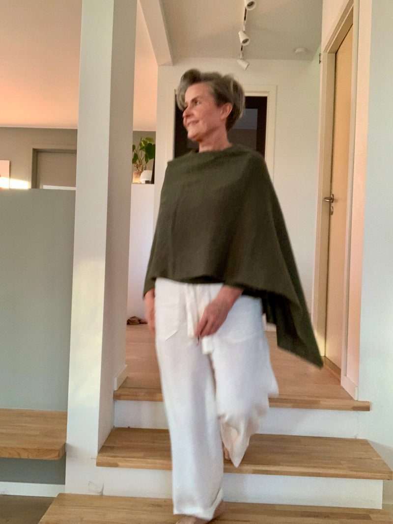 Poncho i lin/ bomull strikk Grønn
