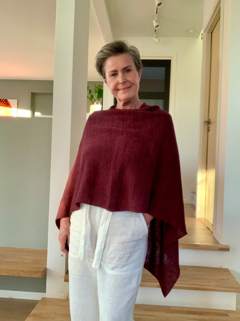 Poncho i lin/ bomull strikk Burgunder